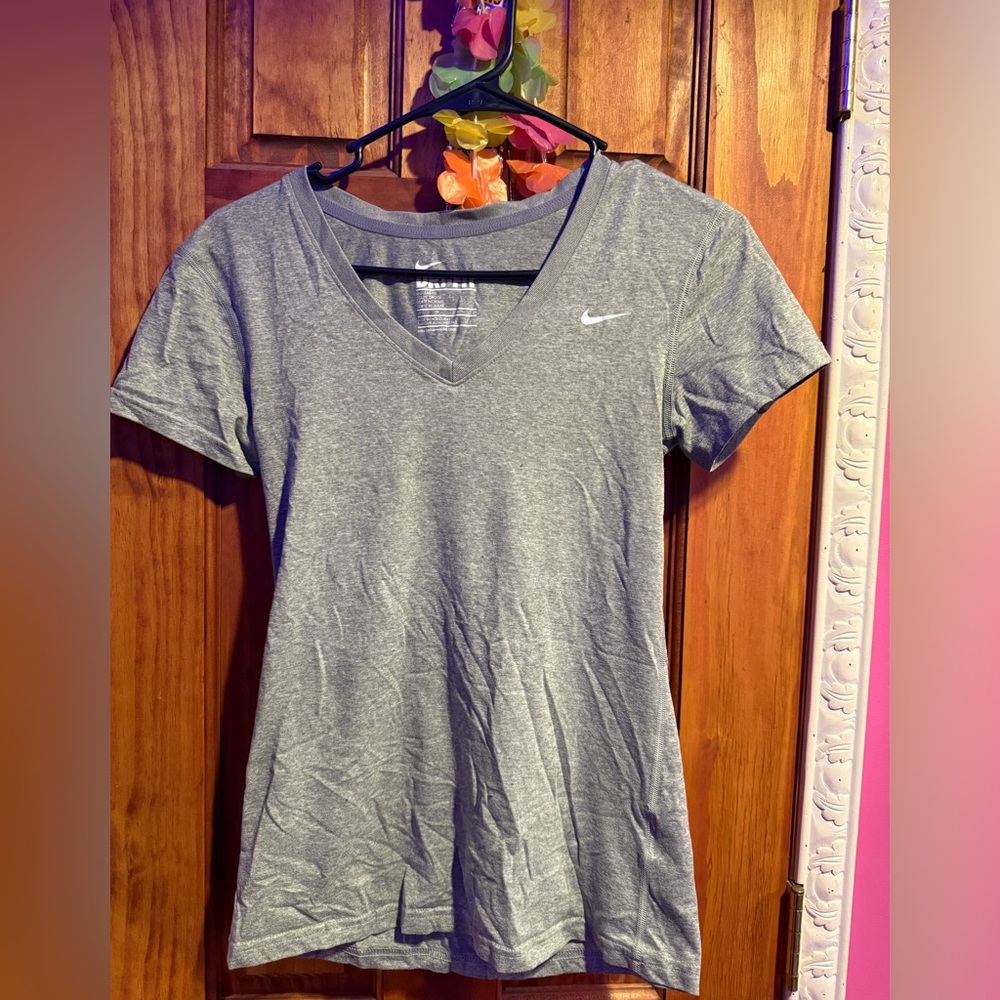 Nike Women's Short Sleeve Gray Tee